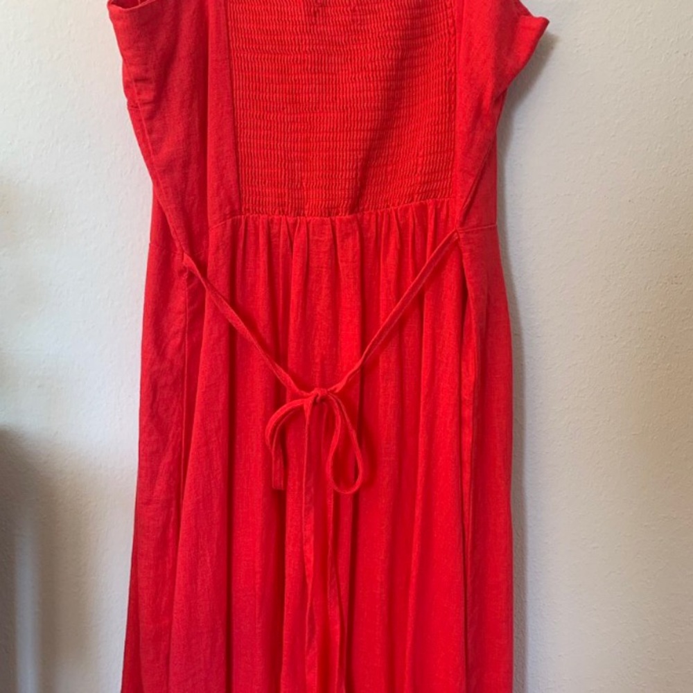 Red long asymmetrical dress from Urban outfitters - Picture 4 of 4